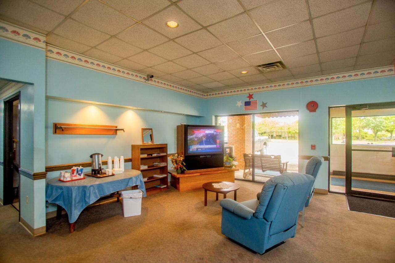 Lafayette Inn Moundsville Kültér fotó