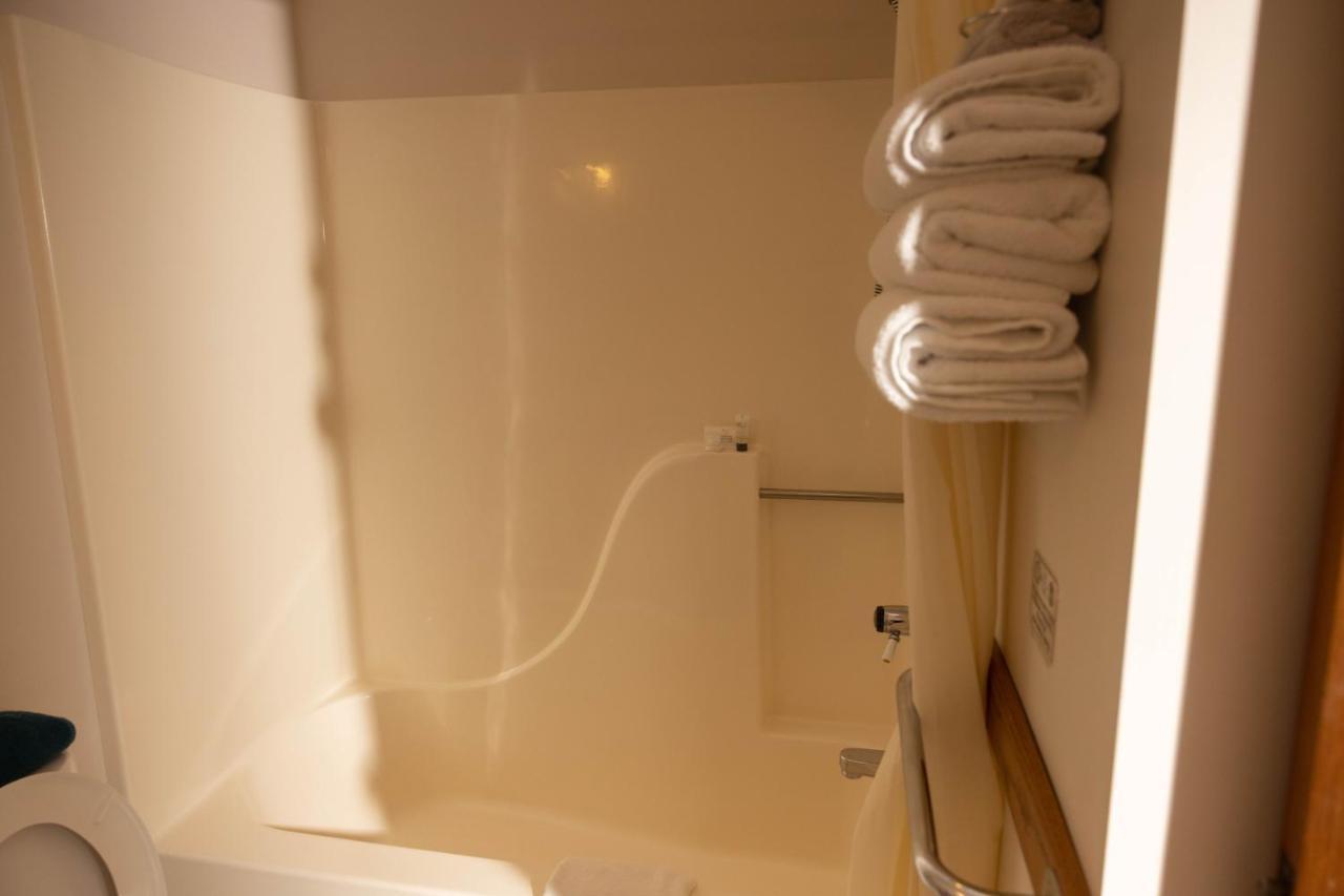 Lafayette Inn Moundsville Kültér fotó
